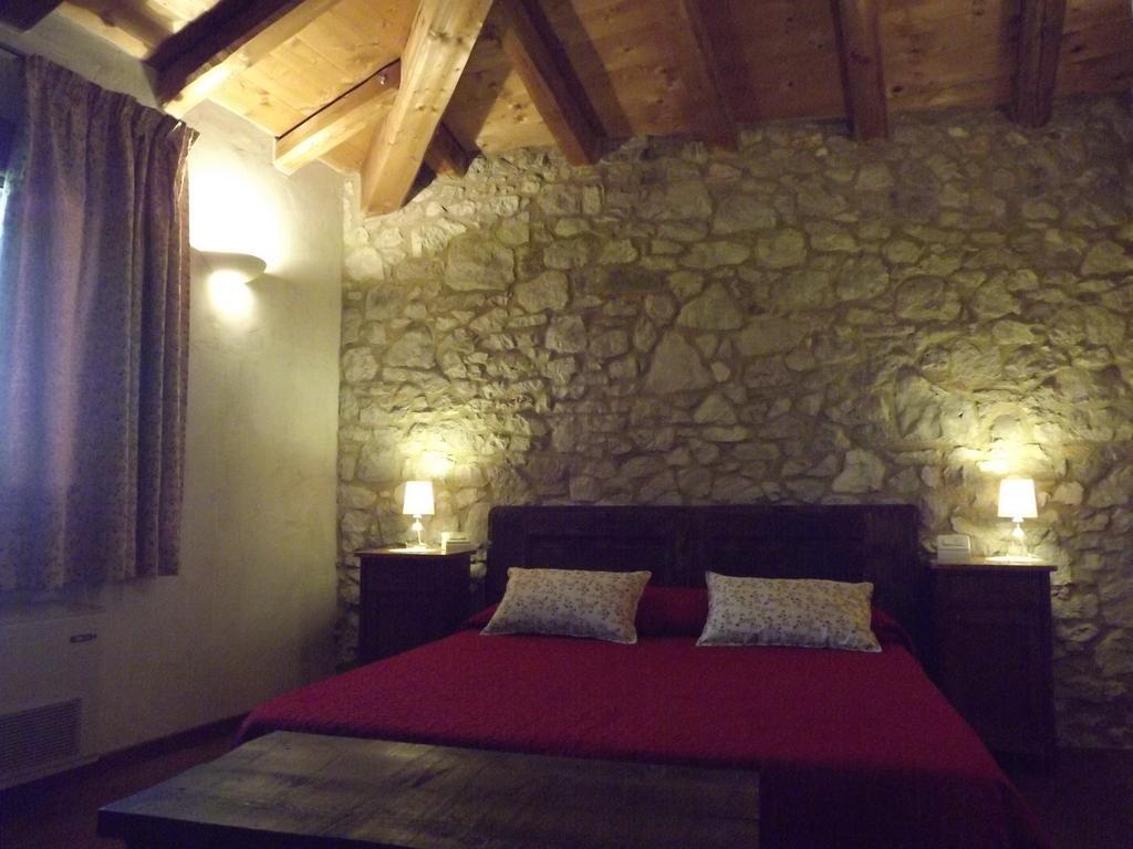 Casa Della Fornace Bed and Breakfast San Vito al Torre Δωμάτιο φωτογραφία